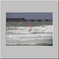 03- MadKom dans les mousses.html